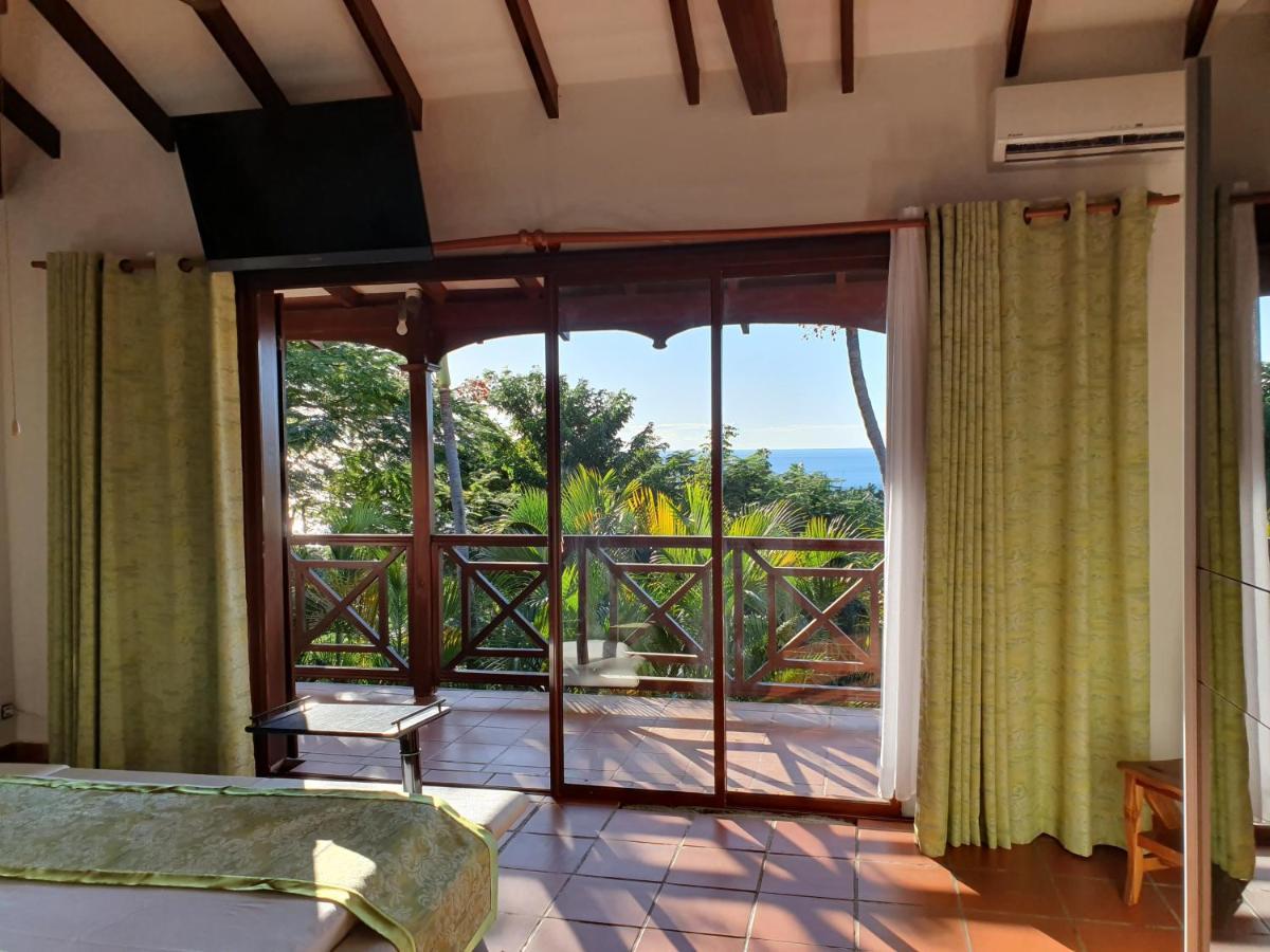 Chambre D'Hotes "Villa Rayon Vert" Deshaies Bagian luar foto