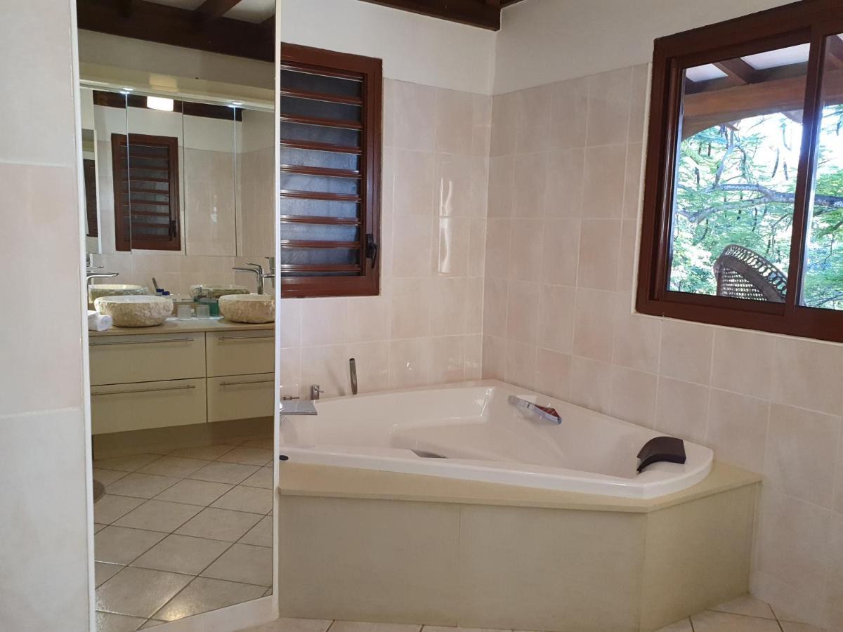 Chambre D'Hotes "Villa Rayon Vert" Deshaies Bagian luar foto
